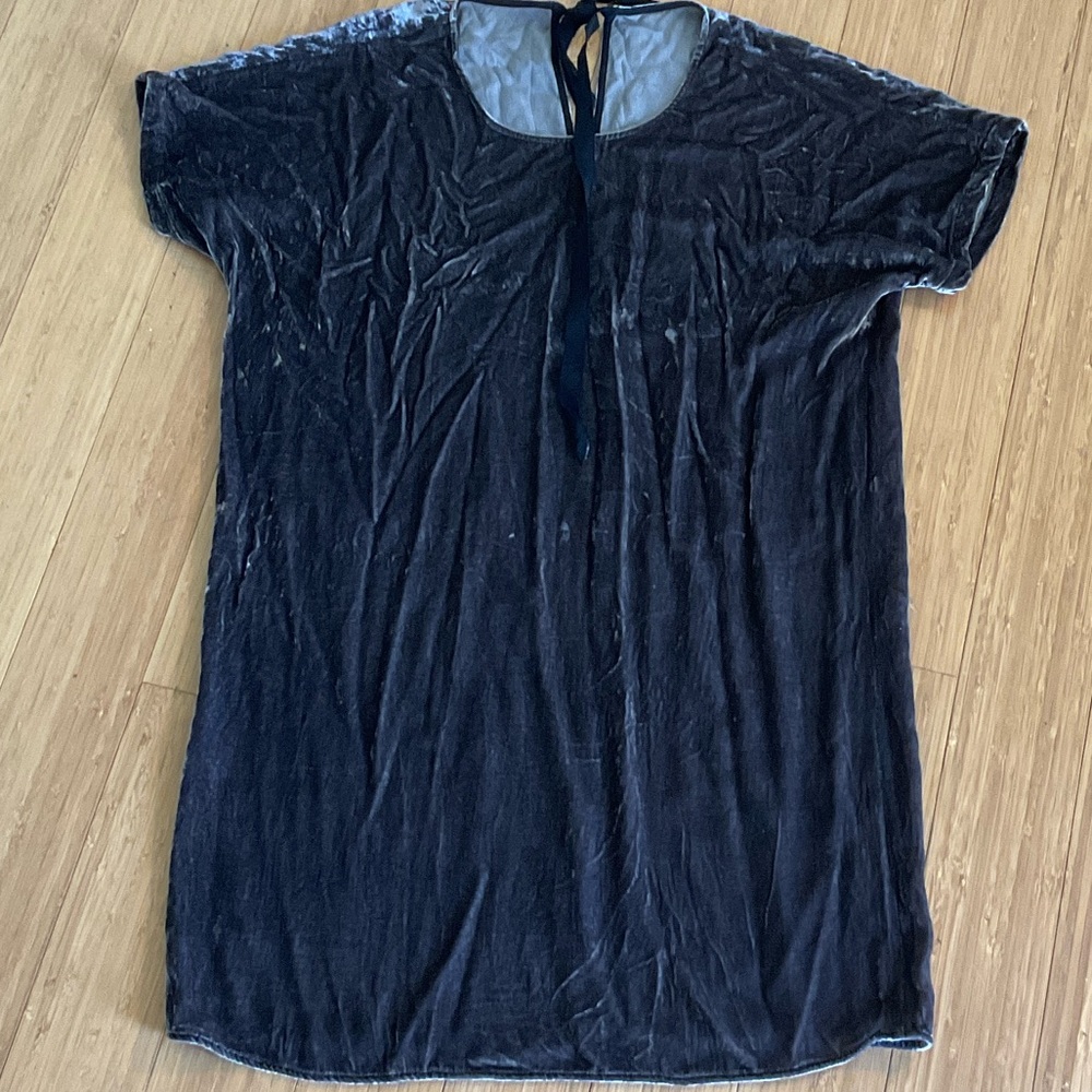 Black Velvet Short Sleeve Dress
